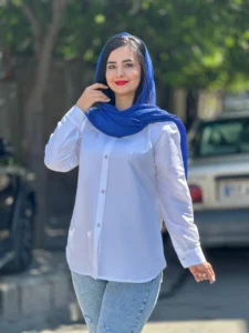شومیز 3512468454 225x300 - استایل با شلوار پاکتی؛ 8 ترکیب جذاب برای خانم&zwnj;ها