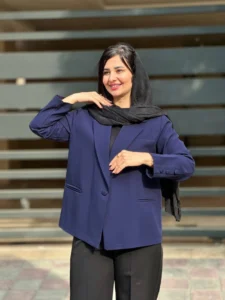 کت 32658416547 225x300 - استایل با شلوار پاکتی؛ 8 ترکیب جذاب برای خانم&zwnj;ها